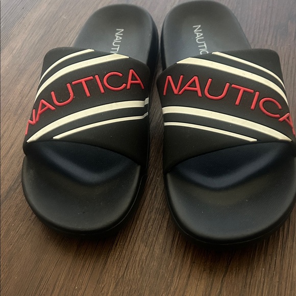 Nautica Children's size 4 navy blue/red & white slides - Picture 2 of 3